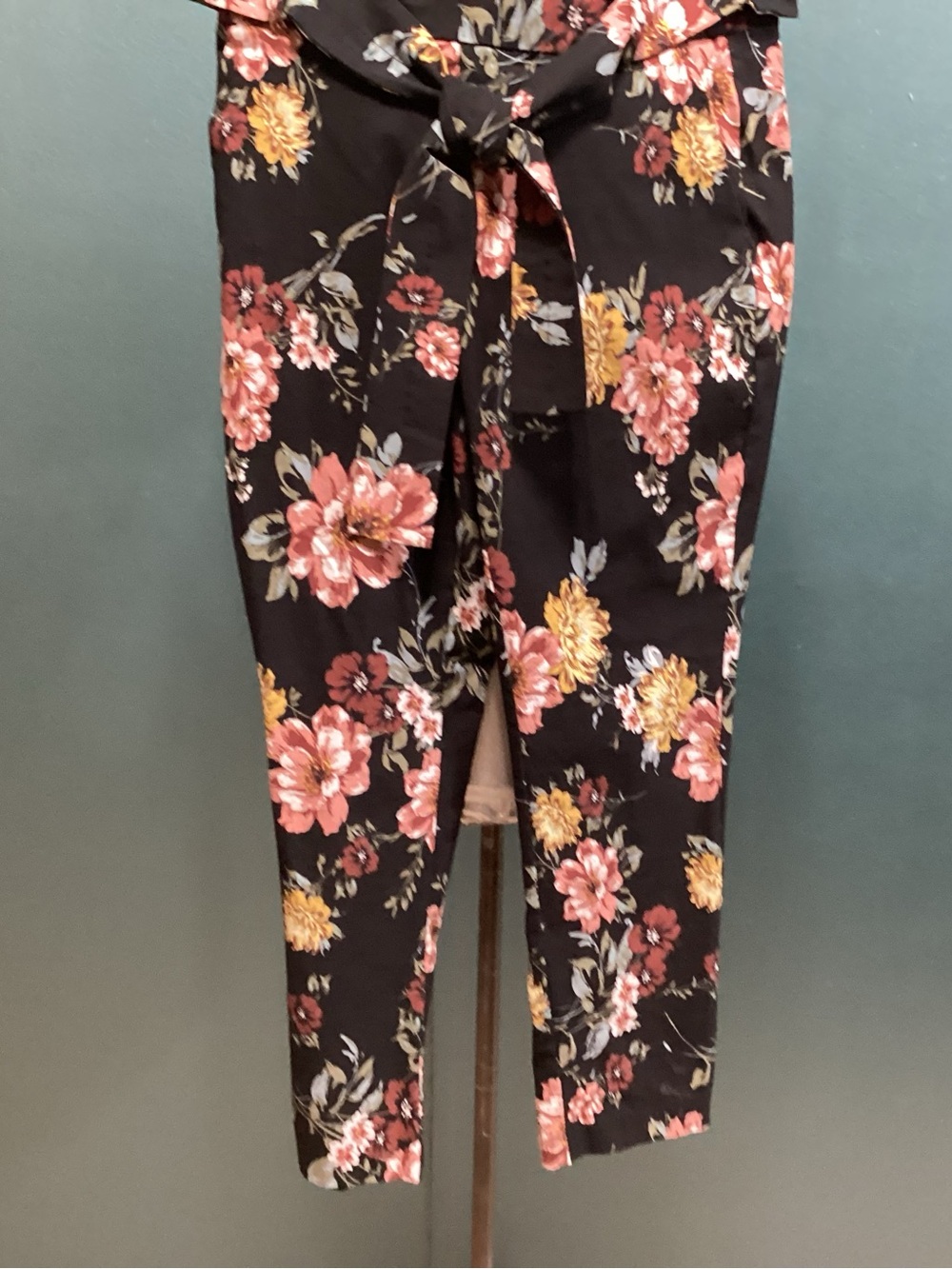 Stretch print ankle pants